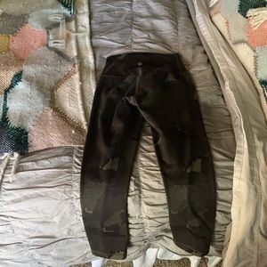 Camo Lululemon leggings